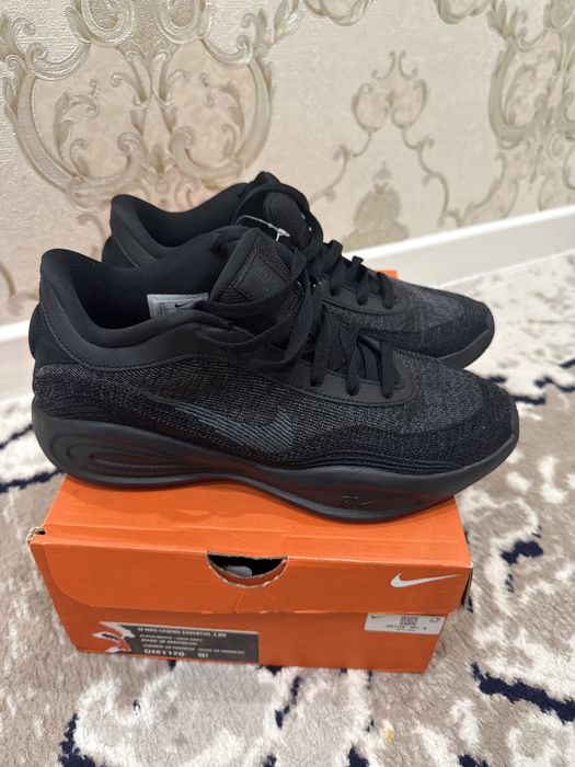 Nike original krasovka noviy razmer 43