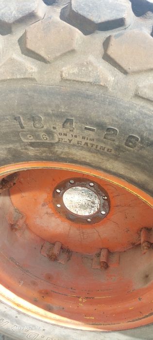 Cauciucuri cu jante.