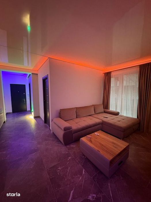 Apartament cu 3 camere, 62,30 mp, parcare, zona Porii — fotografia 1