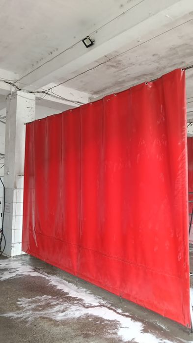 Тентовые шторы для автомойки.