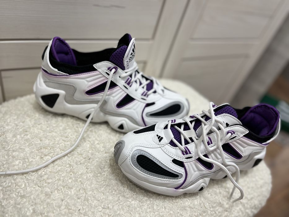 Маратонки Adidas