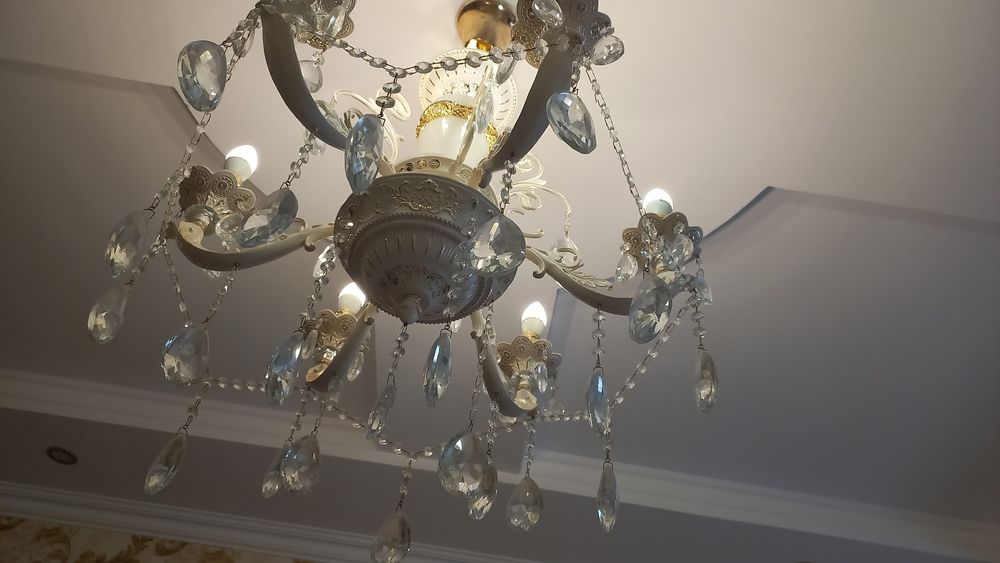 Люстра  6 рожковый + 2 бра