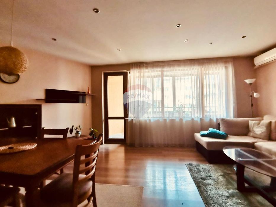 Продава се Тристаен апартамент в Варна, Гранд Мол Варна - 100 кв.м за 2590 €/кв.м - Снимка #7