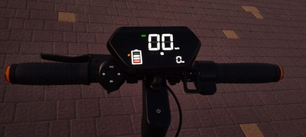 Электросамокат MGO MAX550 (новинка)