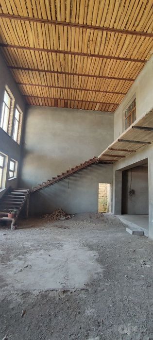 ПРОДАЁТСЯ ДОМ В ЦЕНТРЕ КИБРАЯ

Просторный 2-этажный дом на участке