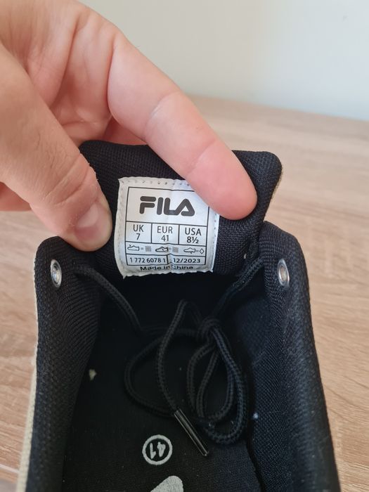 Fila кецове бежов 41