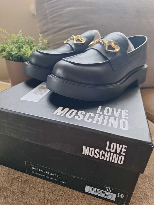 Лоуфъри Love Moschino