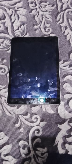 Продам iPad Air 2