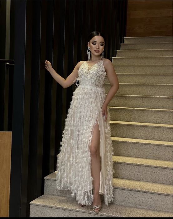 Вечерние платья