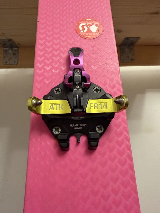 Black Crows Corvus Freebird 183.3, legaturi ATK FR14, KOHLA Vaccum