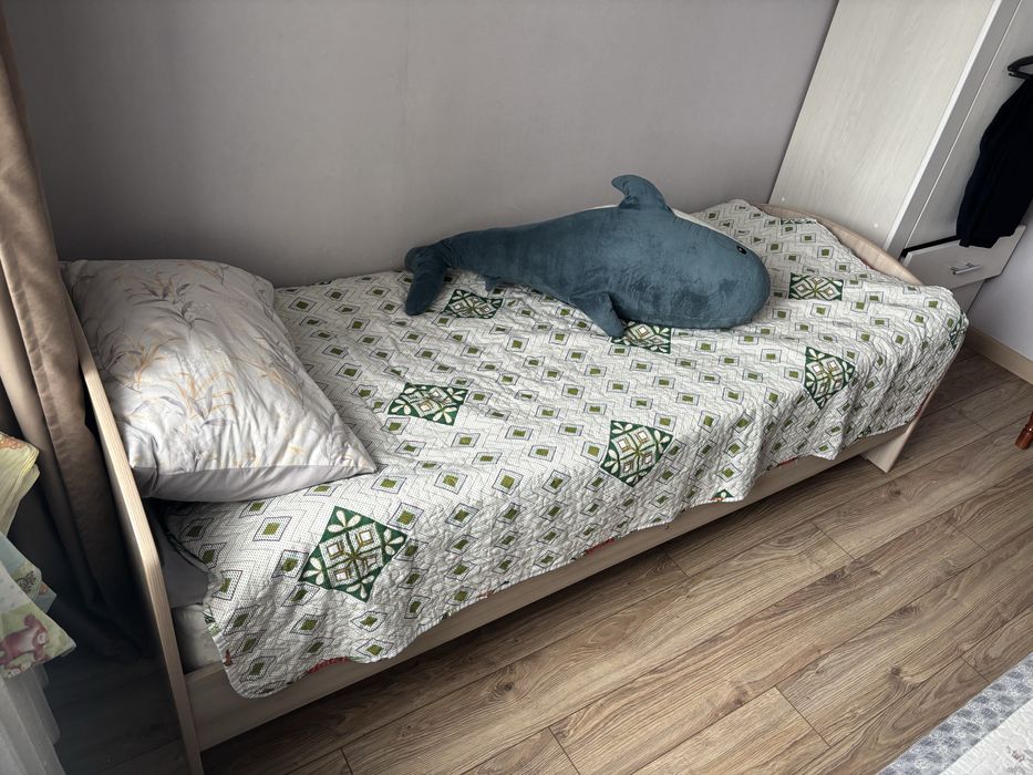 Продам кровать дешево