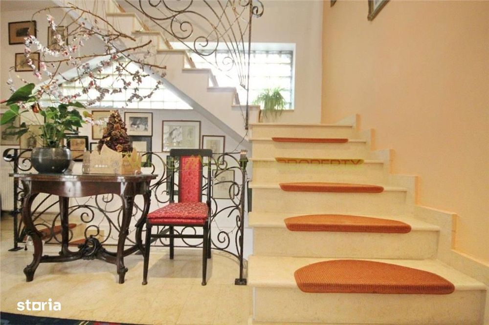 Apartament spatios cu doua camere de inchiriat la casa