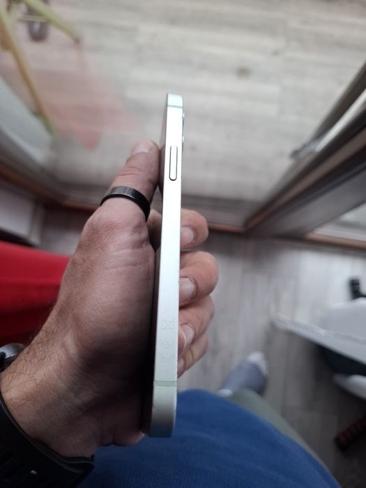 Iphone 12 64 gb baterie 76%