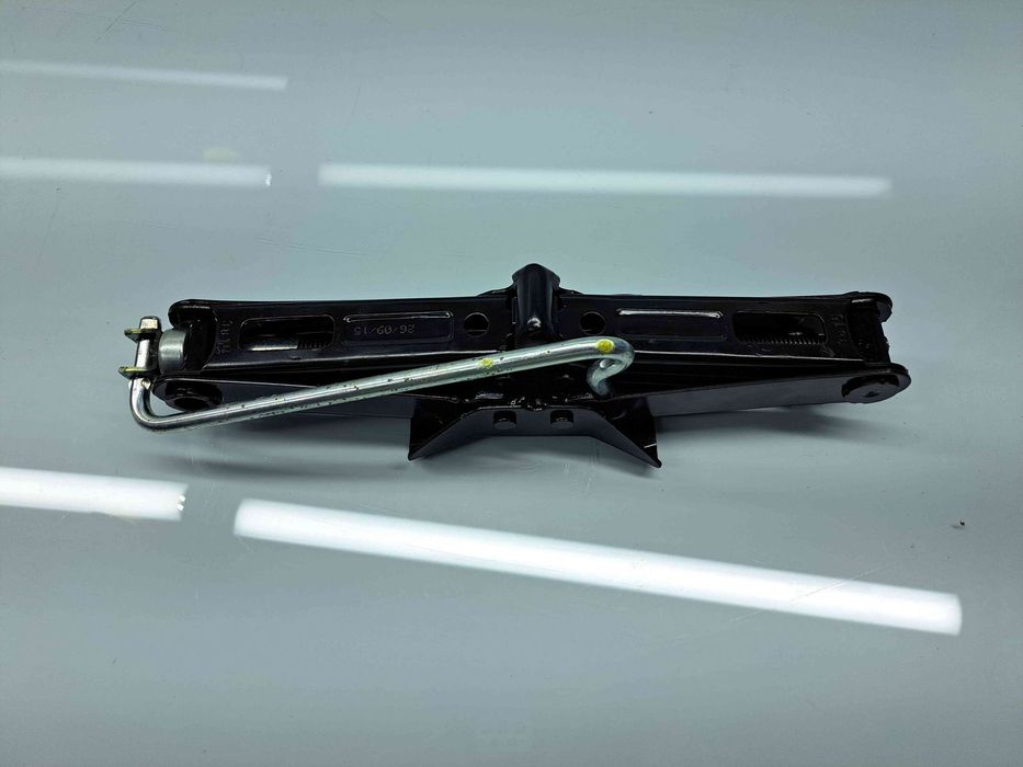 Set cric si cheie SMART Fortwo Coupe (W453) [Fabr 2014-2019] OEM