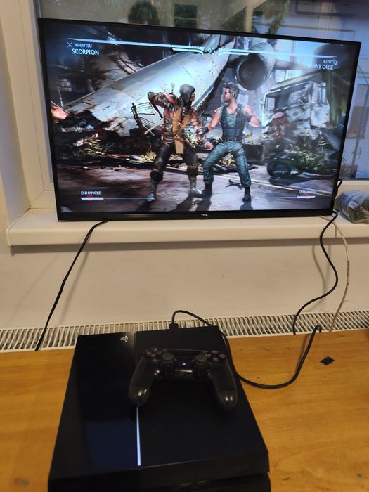 REDUCERE!!  PS4 PlayStation cu joc Mortal kombat xl și maneta NUMAI 600Ron