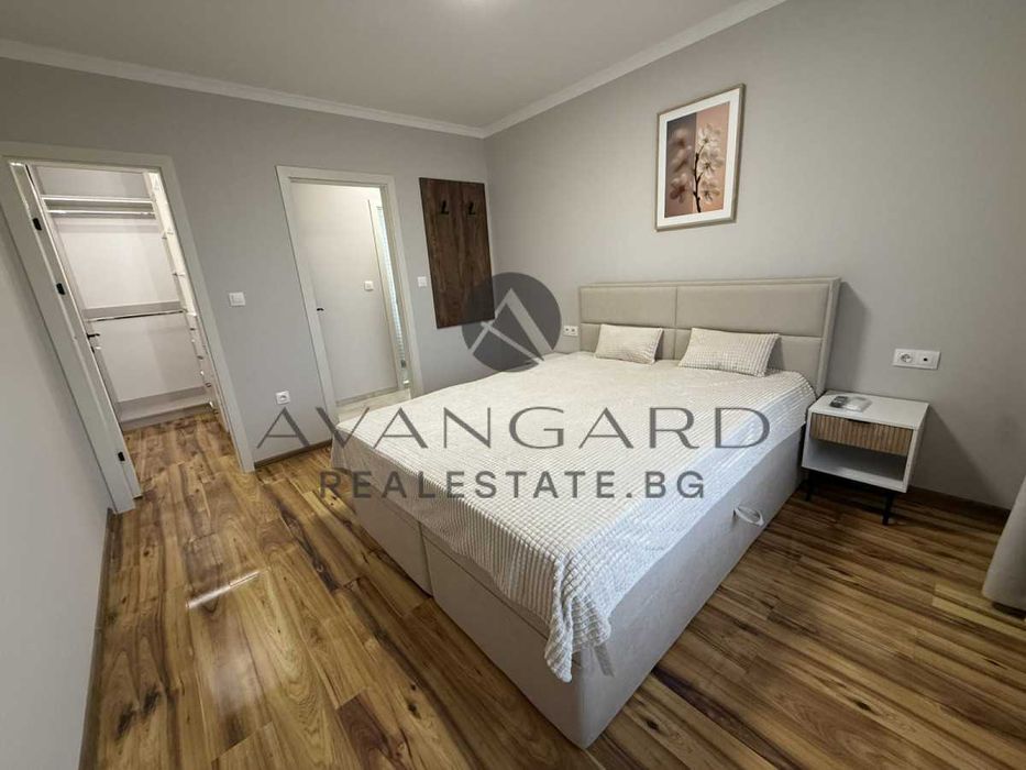 Продава се Тристаен апартамент в Пловдив, Център - 102 кв.м за 1140 €/кв.м - Снимка #4