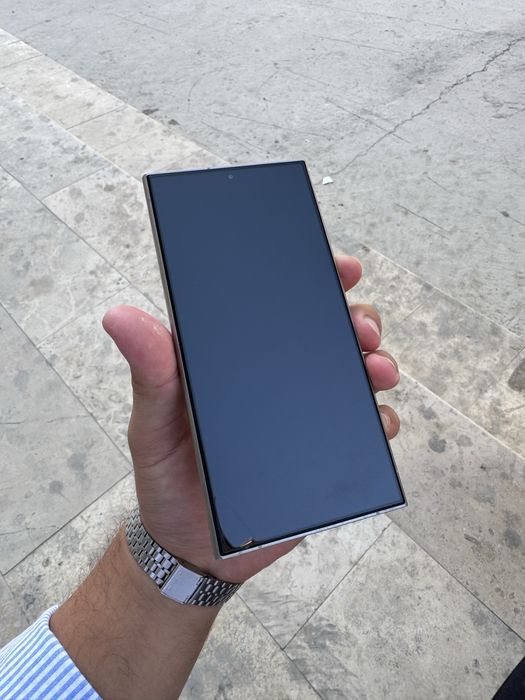 Samsung S24 ULTRA 12/256 srochna sotiladi