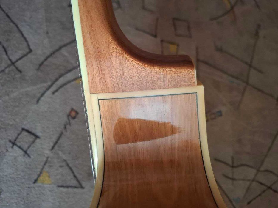 Акустическая гитара Adagio + аксессуары