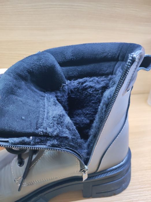 Женские ботинки почти новые