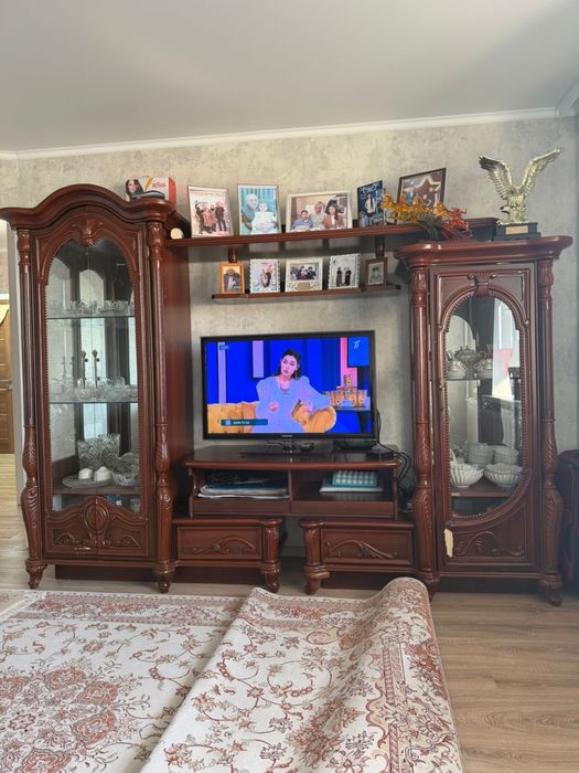 Продам стенку в хорошем состояниии