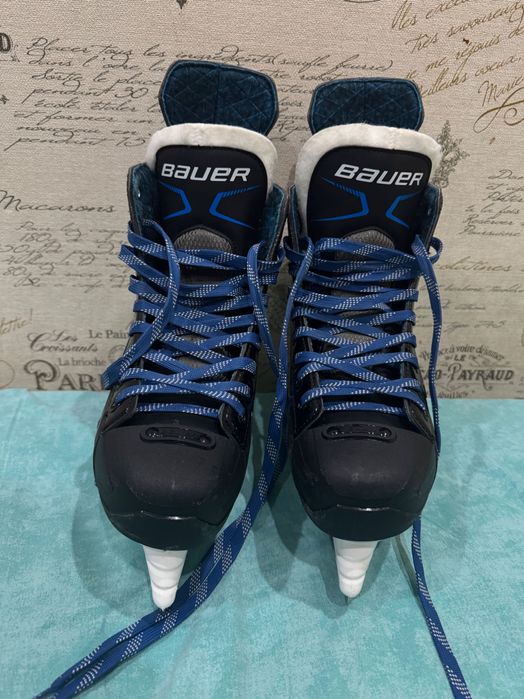 Хоккейные Коньки Bauer XLP (оригинал, почти новые, размер 42)
