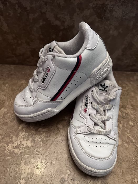 Adidași Adidas , mărimea 25