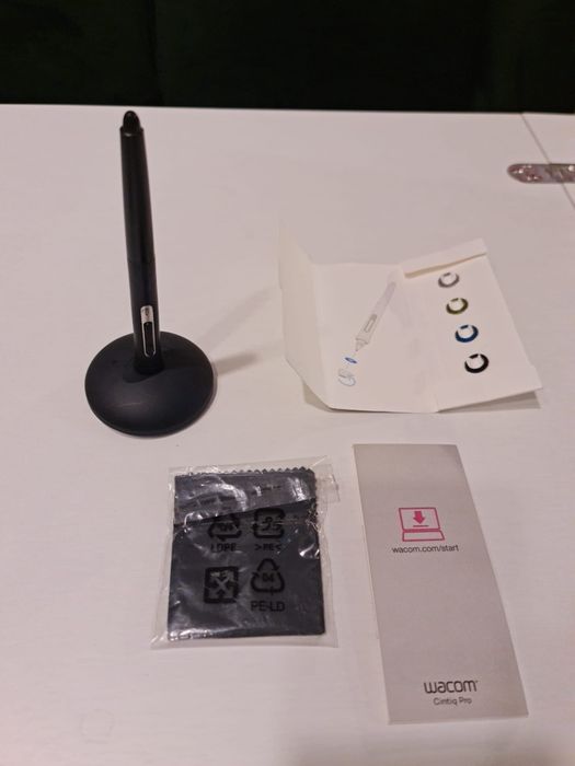 Tableta grafica Wacom Dth-1620 15.6 inch