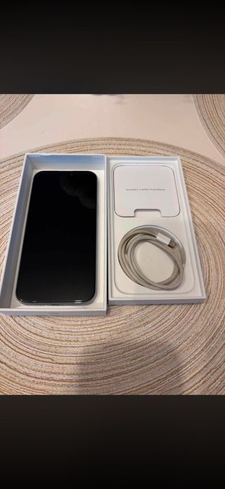 iPhone 15 plus albastru