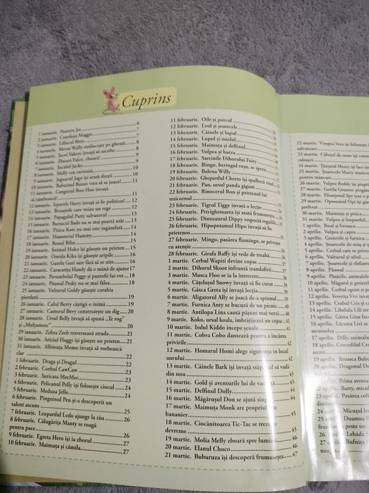 Carte cu  365 de fabule