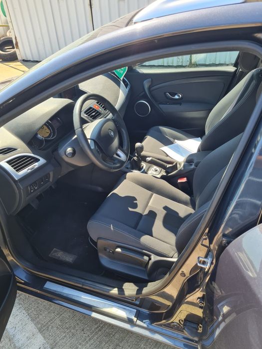 RENAULT Megane 2010 — imagine 4