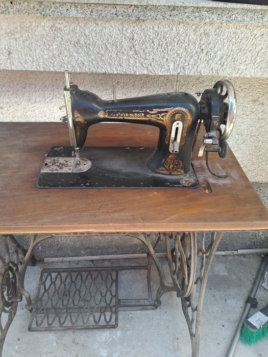 Masina de cusut singer