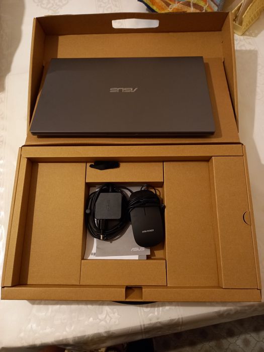 Продам ноутбук аsus 150000