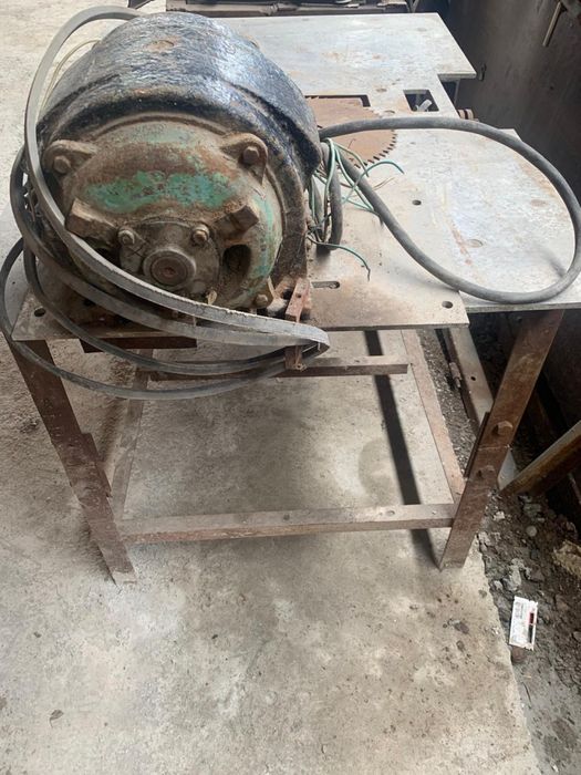 Продам циркулярка, пилорама Таугуль 3