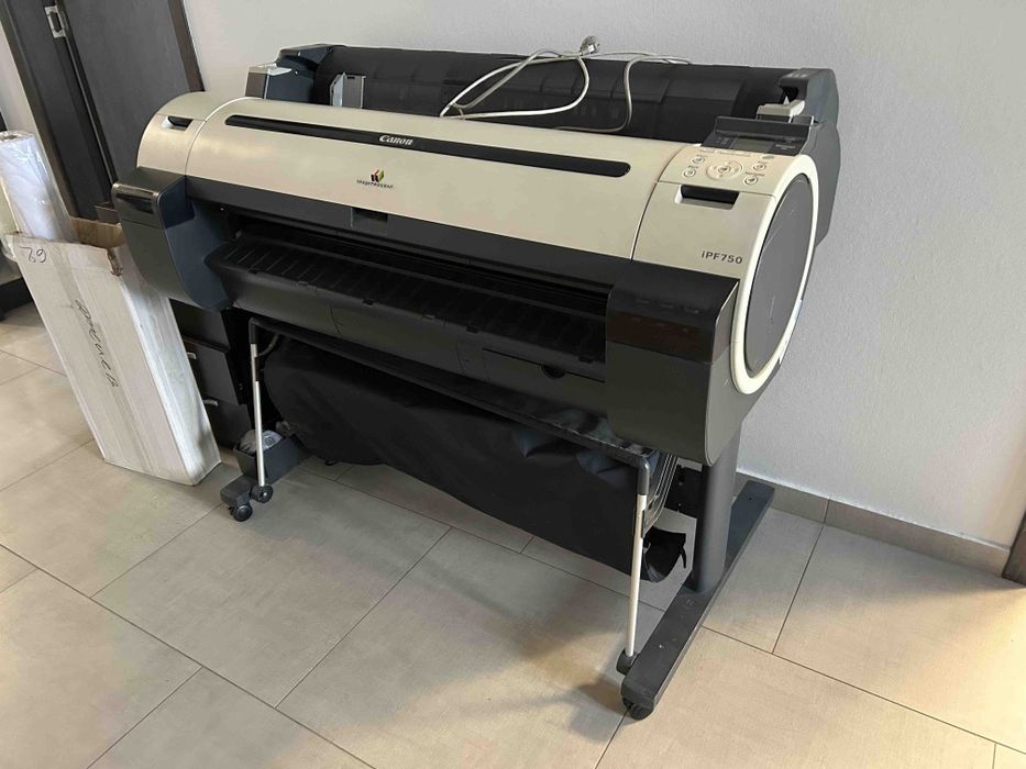 Плотер Canon IPF750
