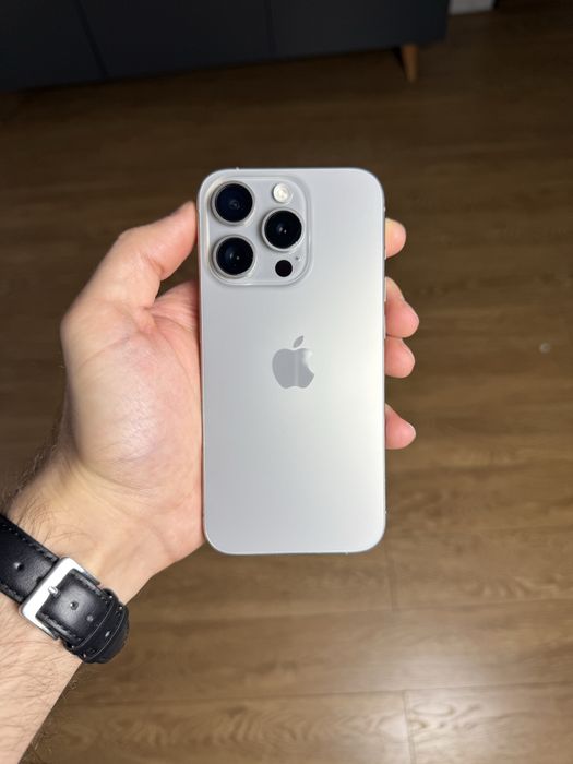 iPhone 15 Pro Natural Titanium 128gb