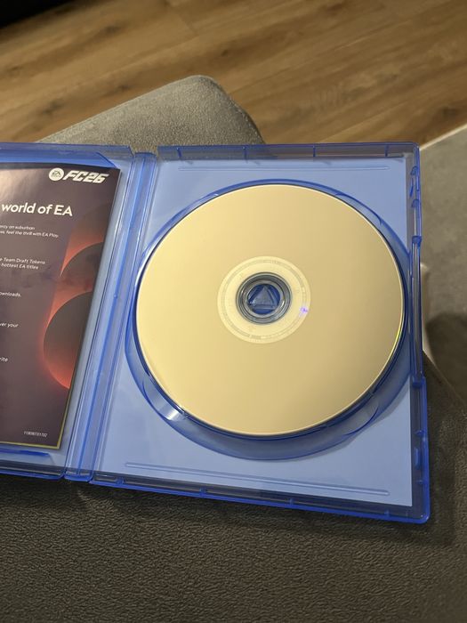 Продавам EA FC 26 за PS5