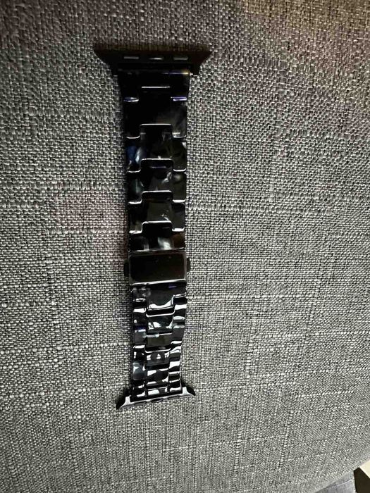 Верижки за Apple Watch 8