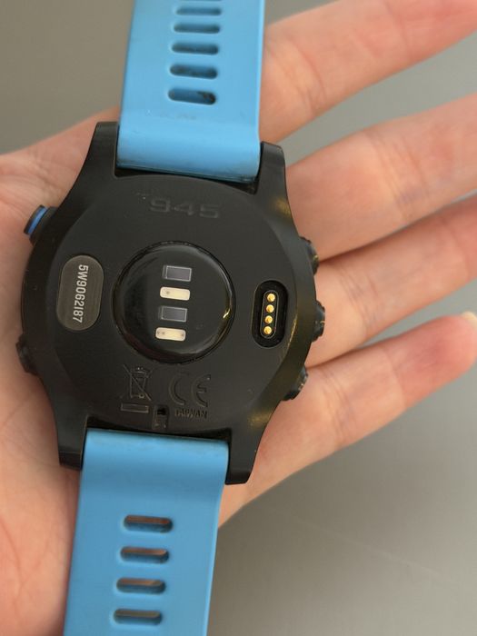 Garmin forerunner 945 Blue Bundle
