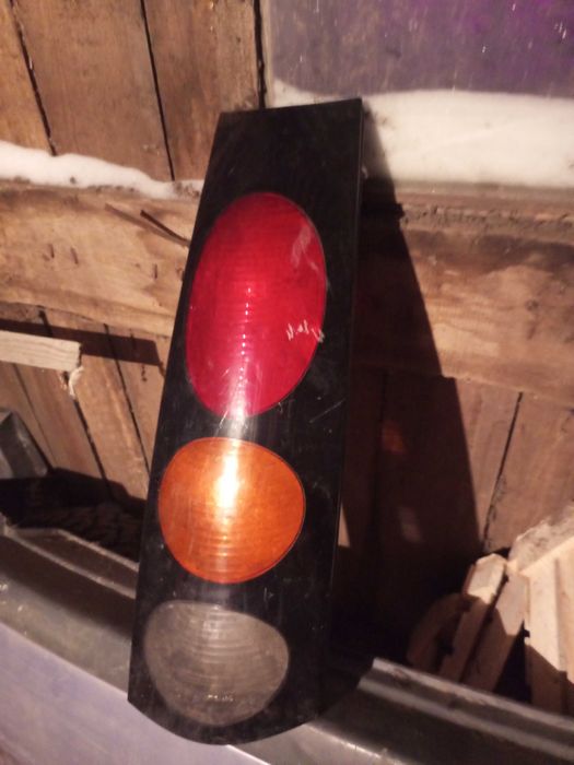 Дверь багажника  Раум