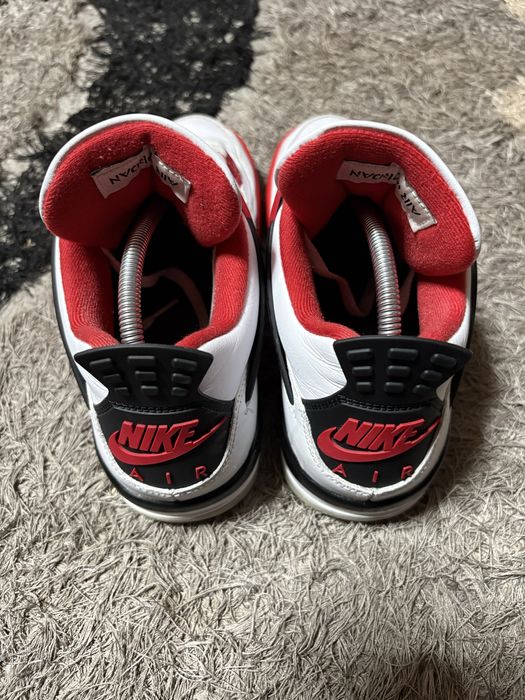 Air Jordan 4 “Fire Red”