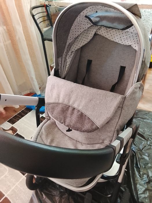 Продам коляску 3 в 1 kikka boo