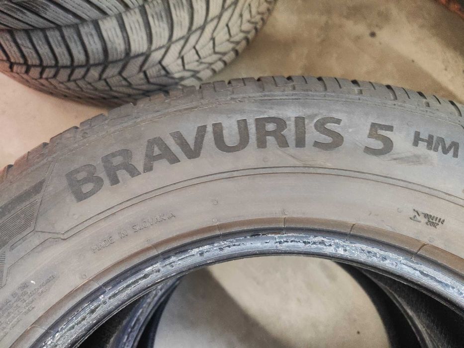 4бр.летни гуми 215/65/16 Barum