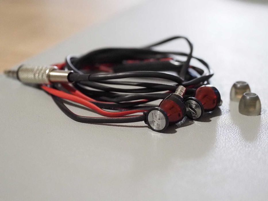 Sennheiser Momentum In Ear cu Fir