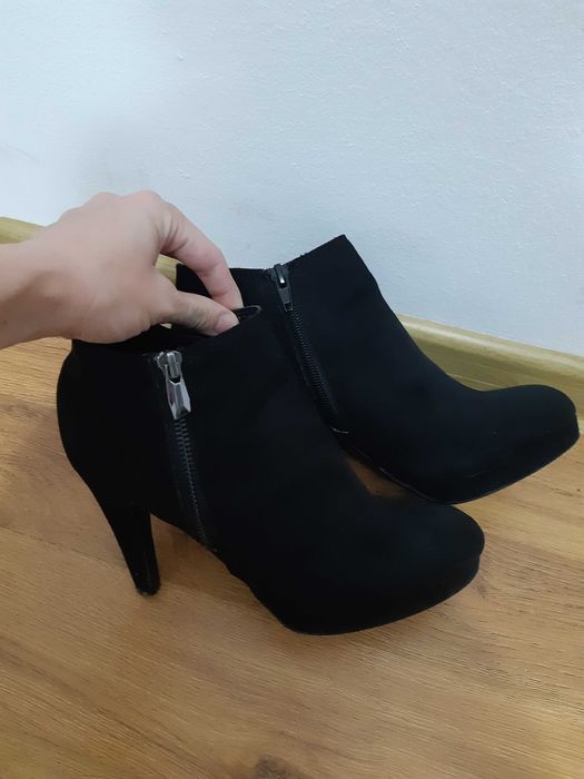 Botine cu toc. Femei marimea 37, negre