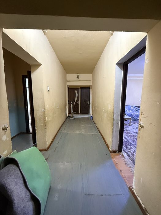 Срочно продаётся 4-х комн квартира в Сергели Строител, 4/6/9