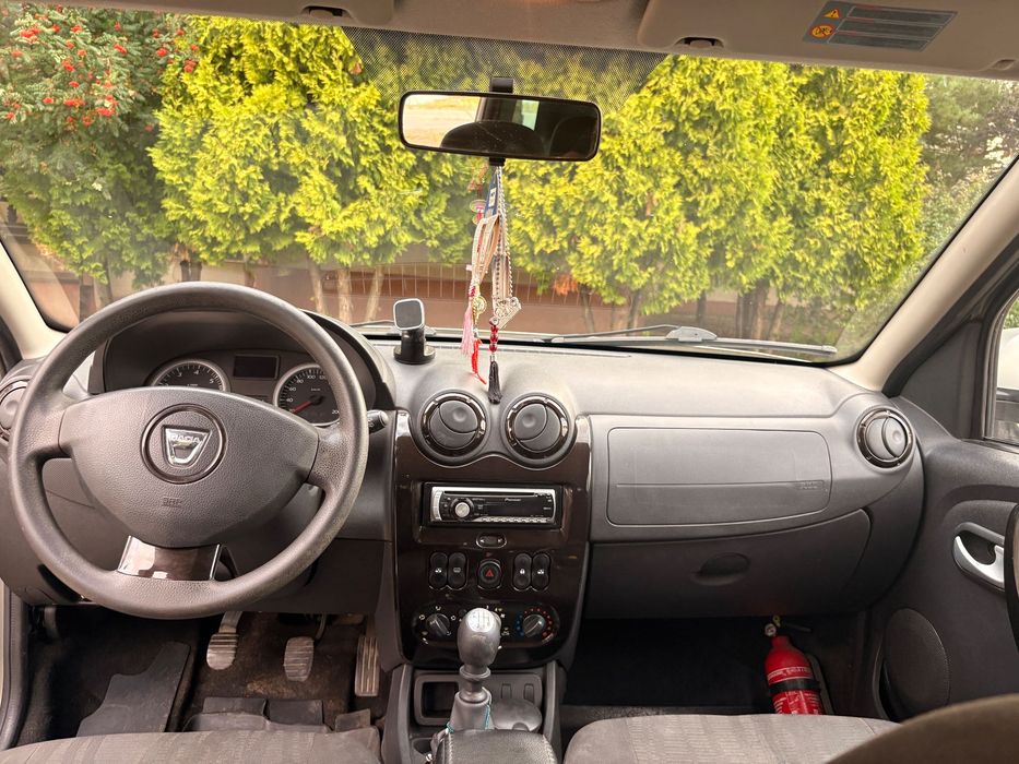 Dacia Duster 2011