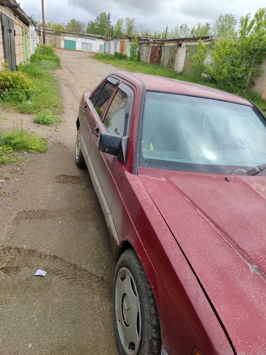 Продам Mercedes 190