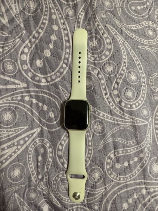Продам часы Apple Watch (Эпл Вотч)
