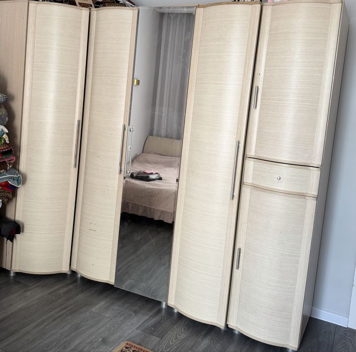 Спальный гарнитур