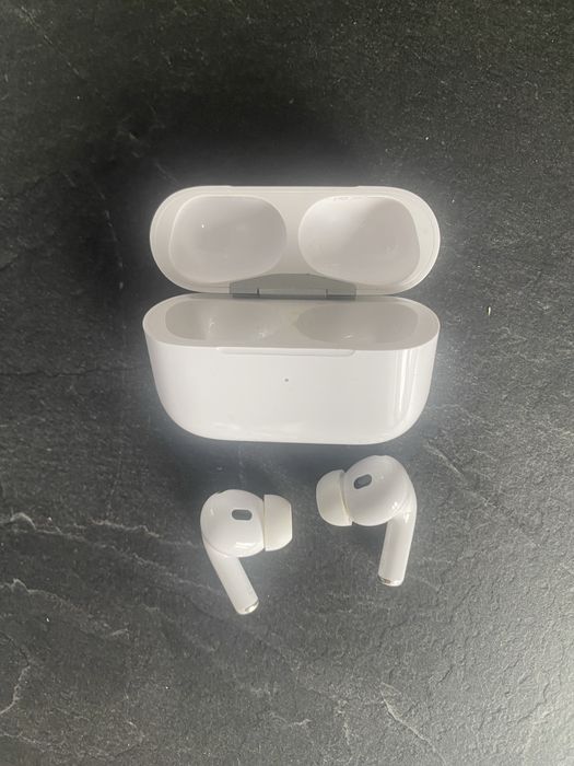 Слушалки Apple Airpods Pro (2nd Generation) Калъф MagSafe (USB-C)